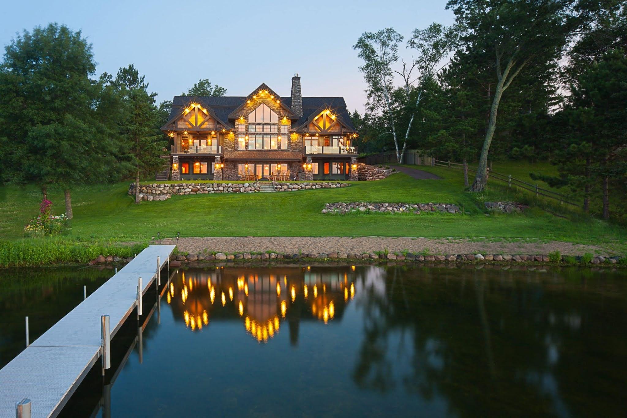 Pequot Lakes home by Dotty Brothers Construction